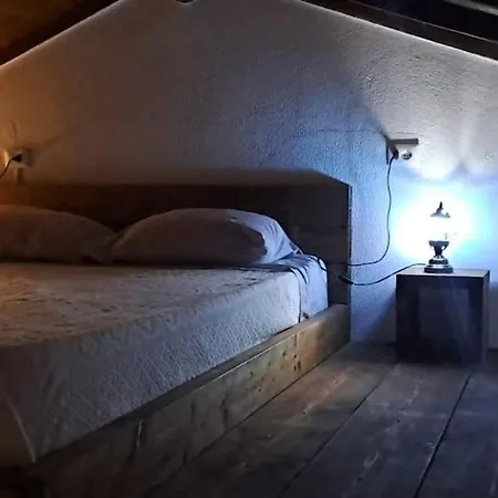 Holiday home -giardino- Tussen De Olijvenbomen