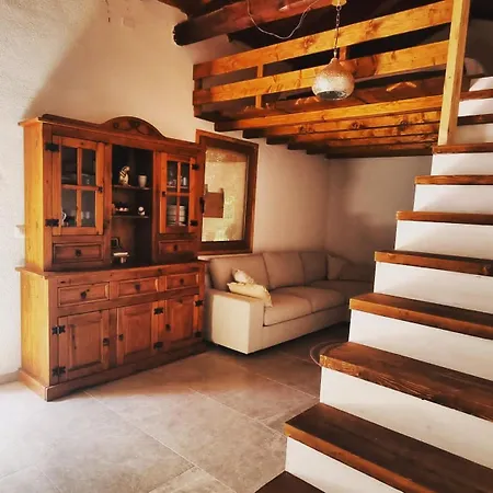 Holiday home -giardino- Tussen De Olijvenbomen